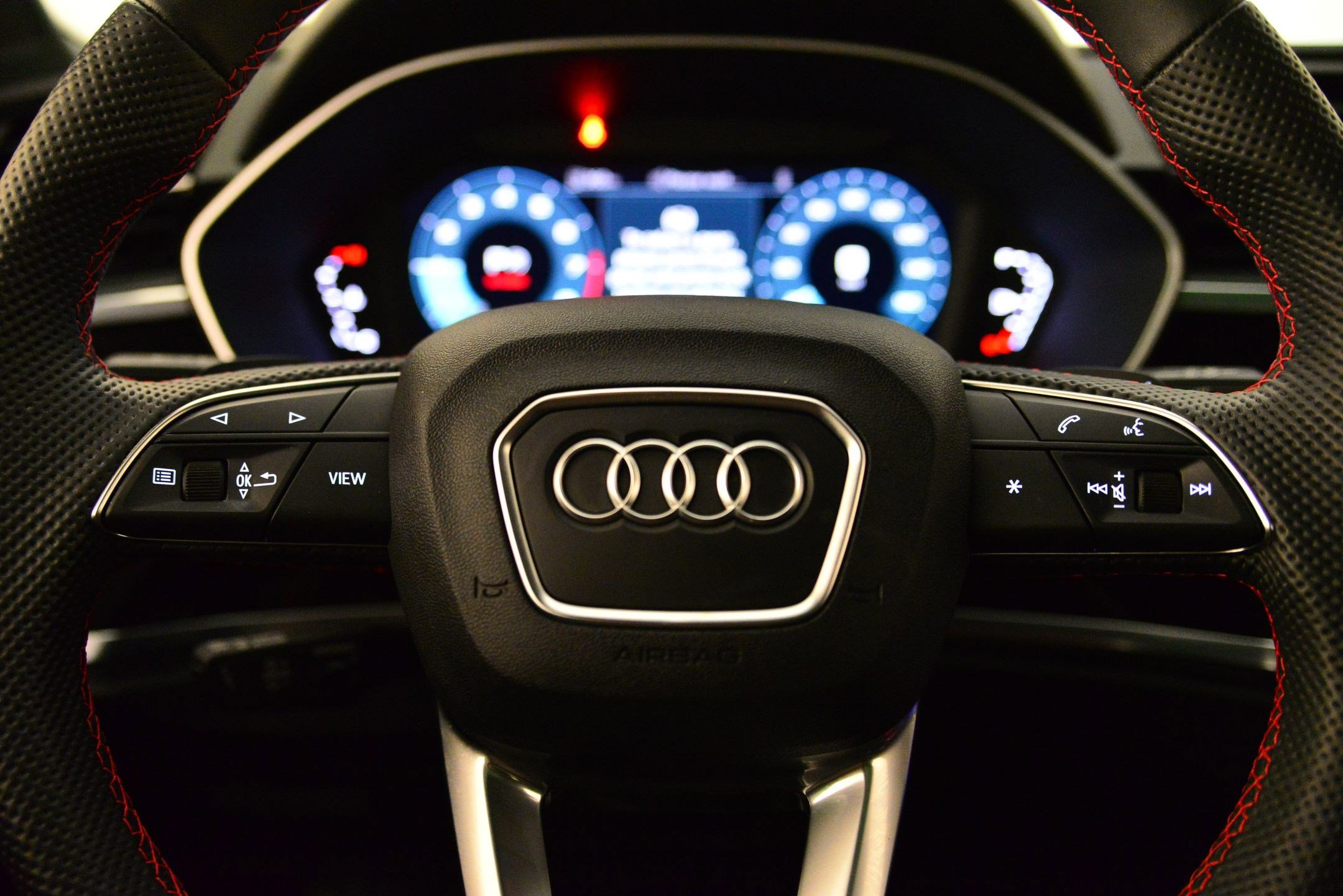 Certified 2025 Audi Q3 2.0T Premium Plus w/ Premium Plus Package image 14