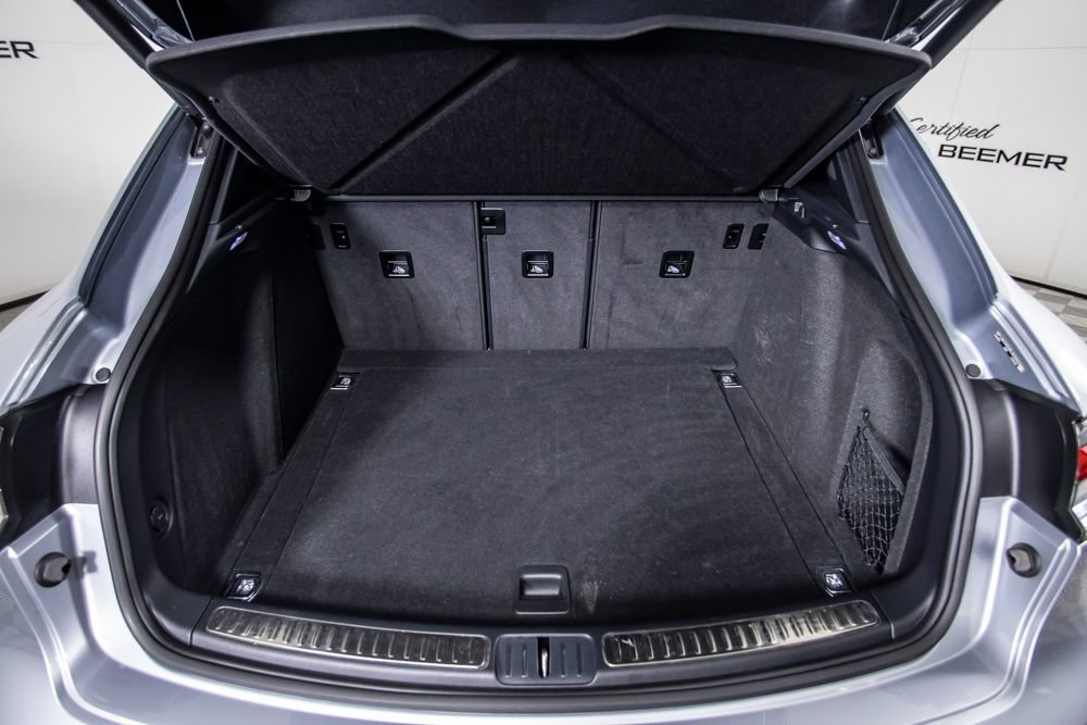 Used 2024 Porsche Macan AWD/4WD image 5