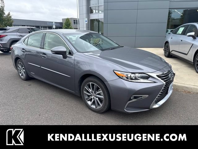 Used 2016 Lexus ES 300h w/ Luxury Package w/Wood Trim
