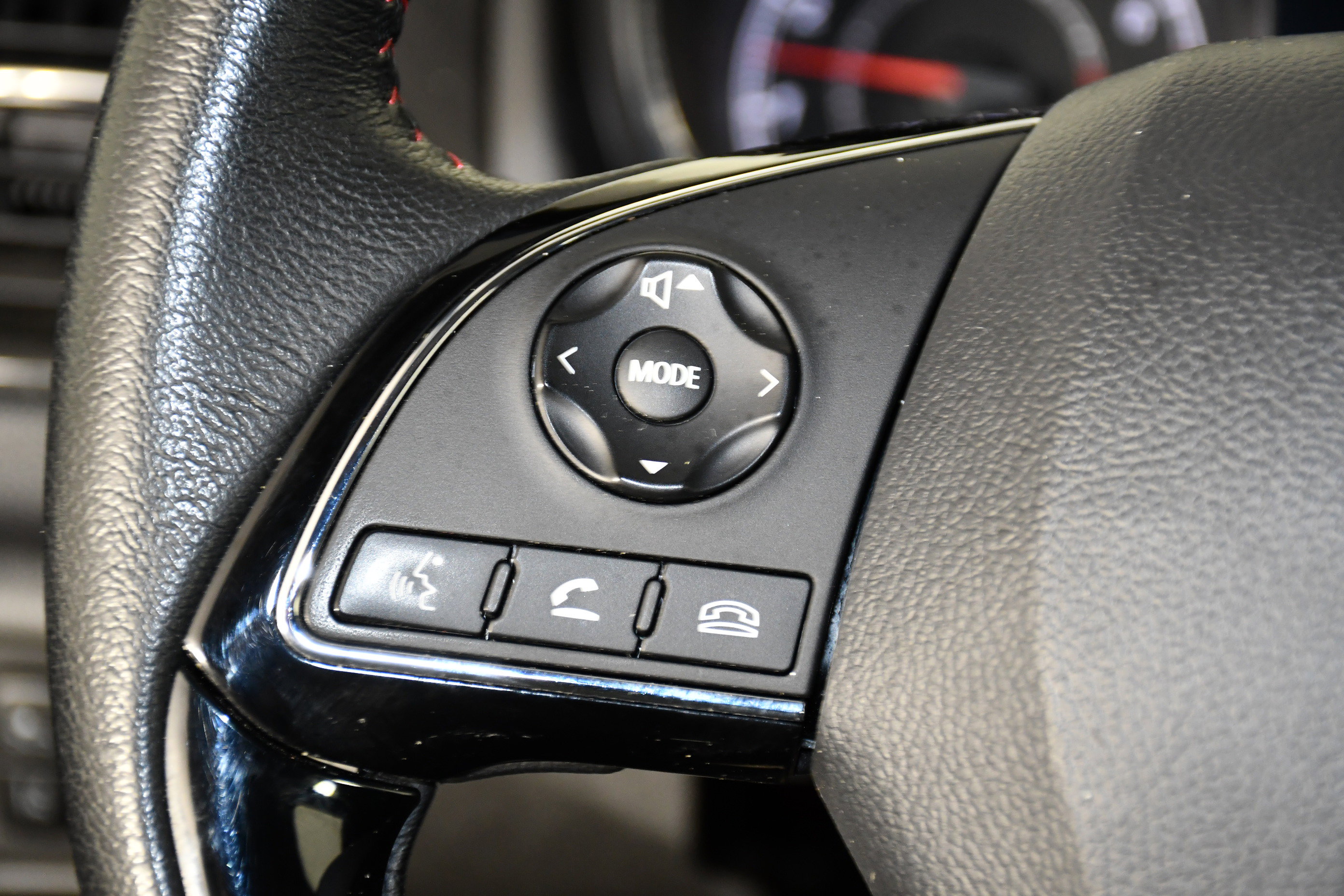 Used 2024 Mitsubishi Outlander Sport LE AWD/4WD image 19