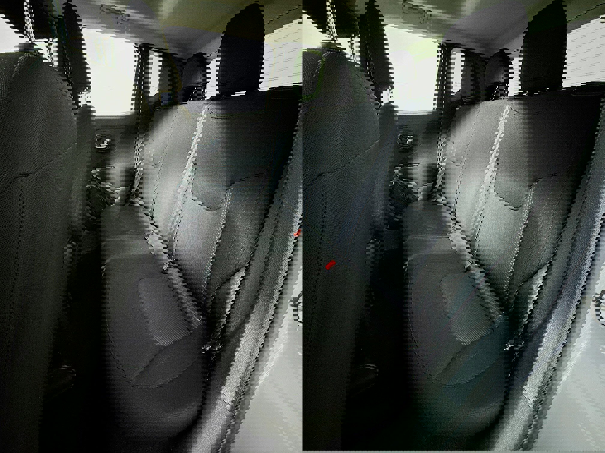 Used 2020 Jeep Renegade Sport image 21