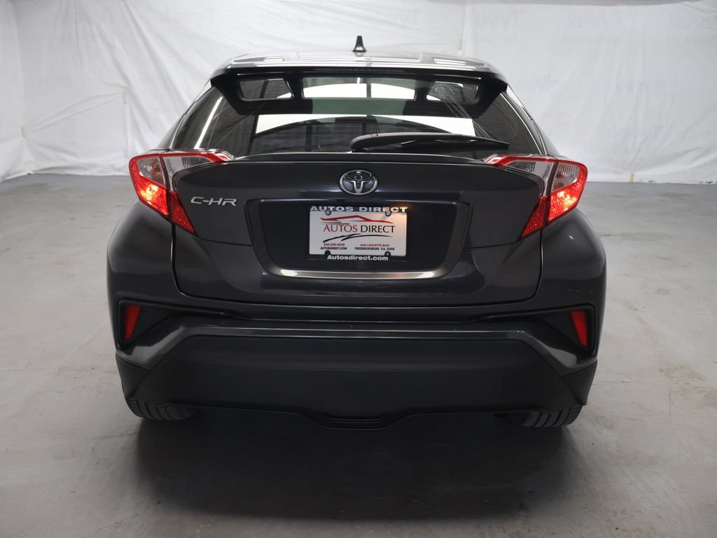 Used 2021 Toyota C-HR XLE FWD image 6