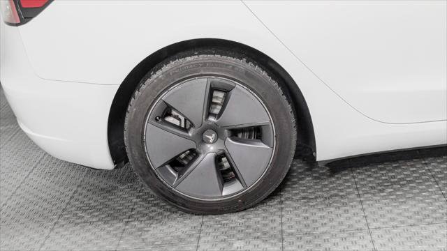 Used 2023 Tesla Model 3 Standard Range RWD image 31