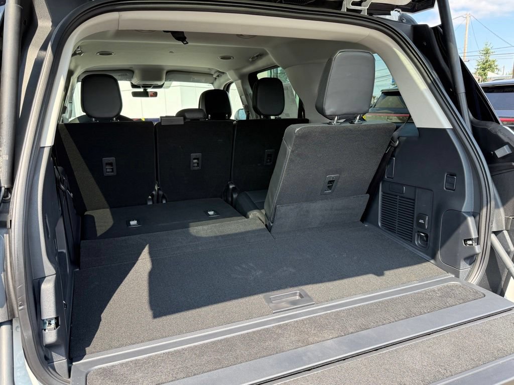 New 2027 Lincoln Navigator Premiere AWD/4WD image 26