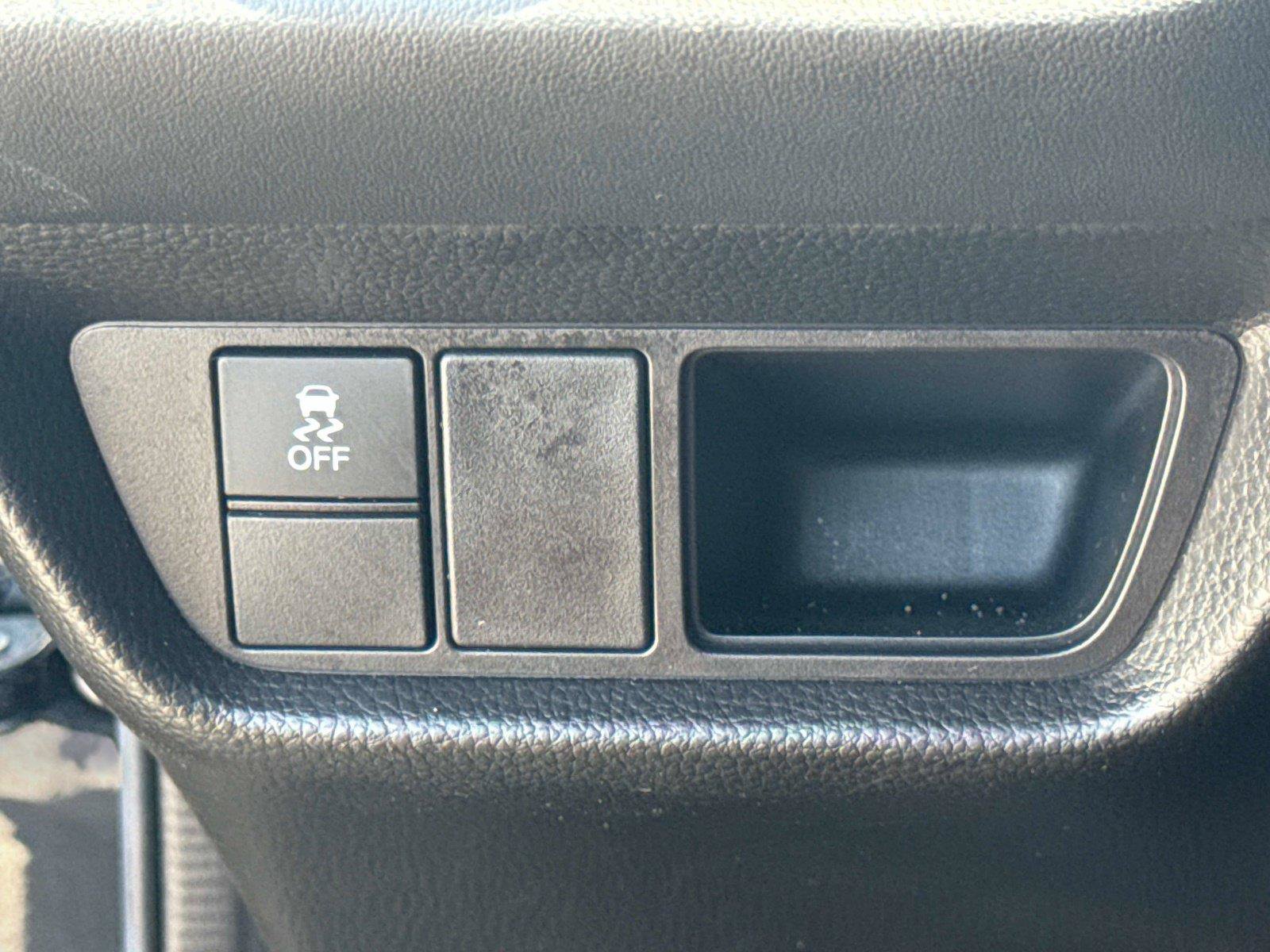 Certified 2023 Honda HR-V LX image 29