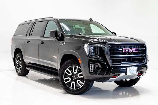 Used 2024 GMC Yukon XL AT4 w/ Technology Package AWD/4WD image 6
