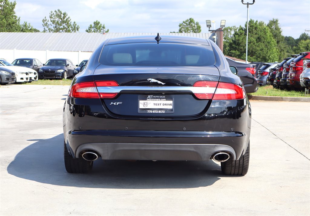 Used 2013 Jaguar XF RWD image 6