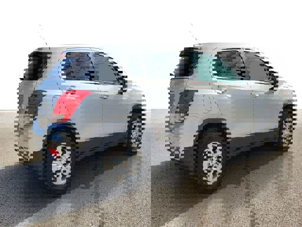 Certified 2019 Chevrolet Trax LS w/ Tint and Cruise Package image 4