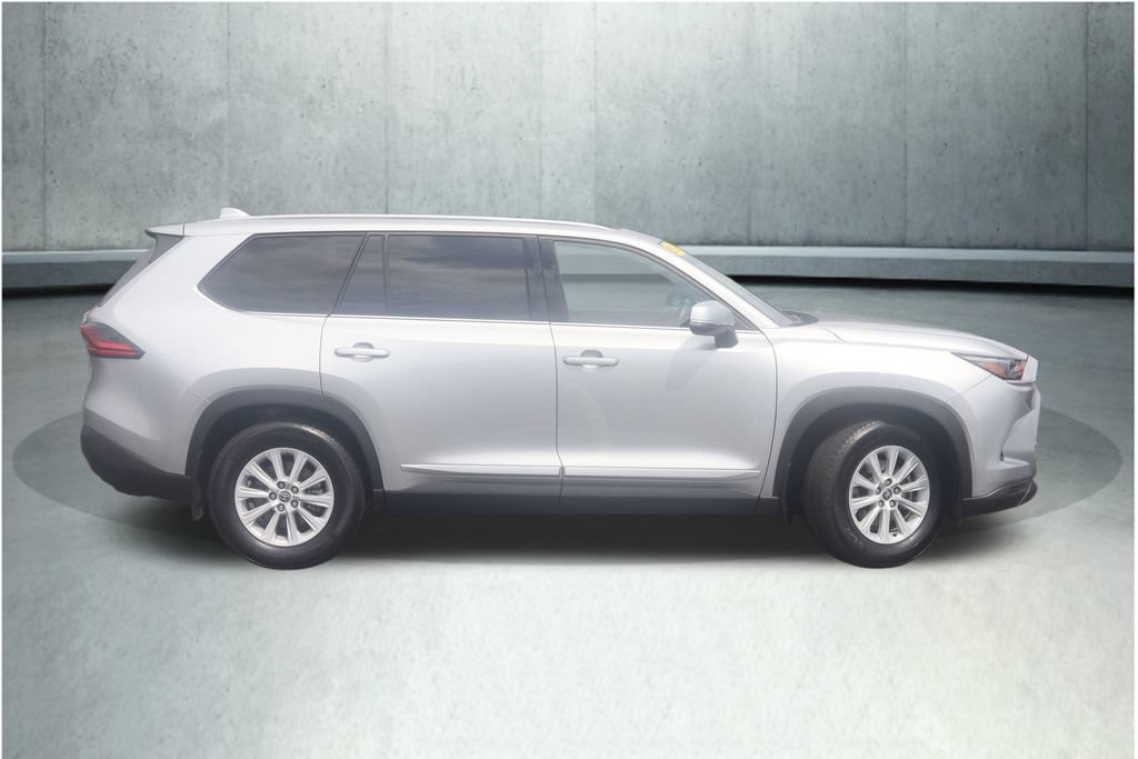 Used 2025 Toyota Grand Highlander AWD image 14