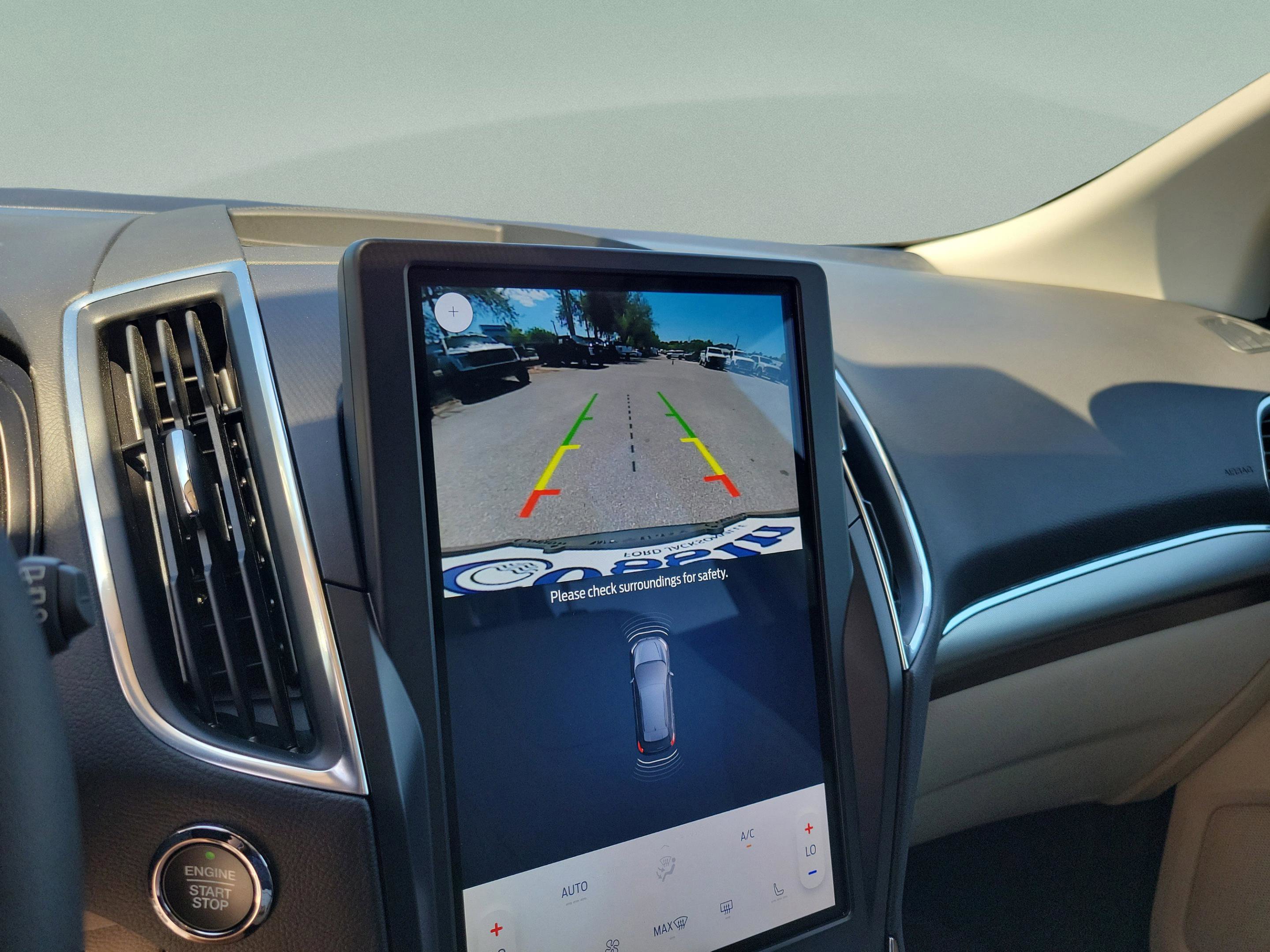 Used 2024 Ford Edge Titanium w/ Cargo Accessory Package AWD/4WD image 18