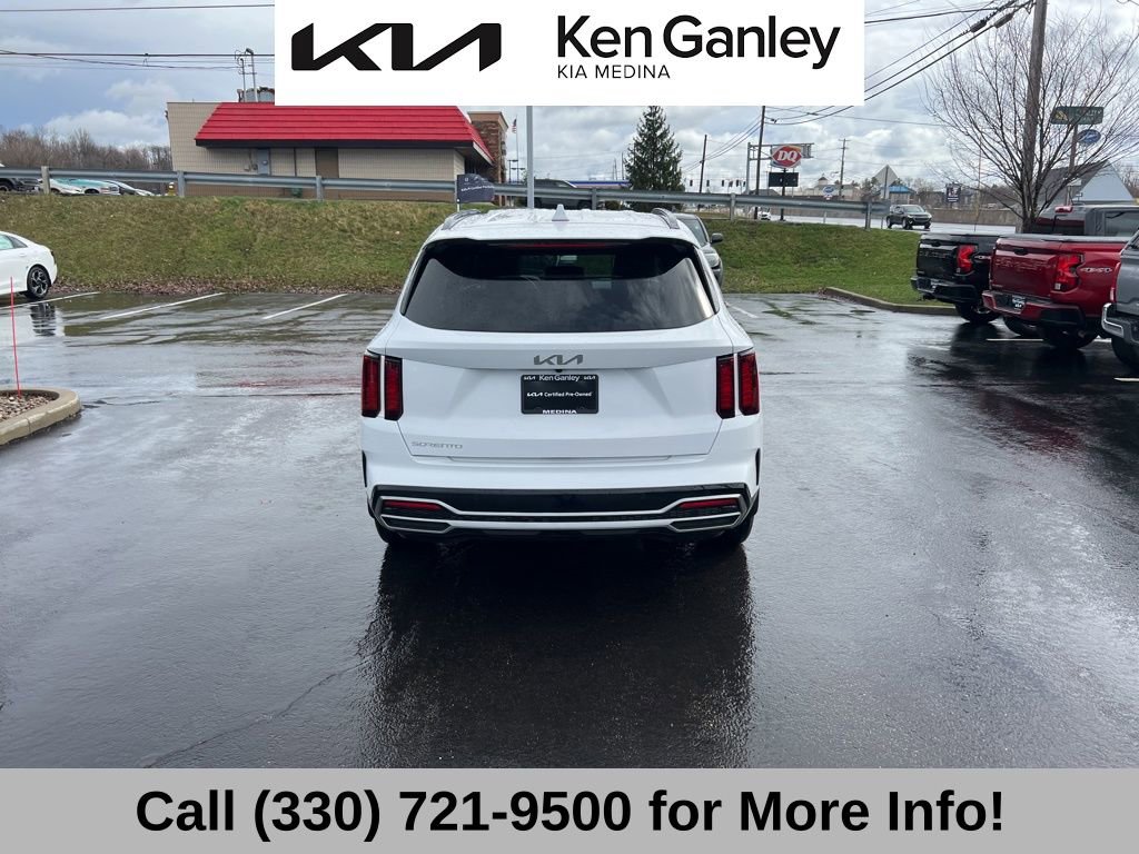 Certified 2023 Kia Sorento S image 13