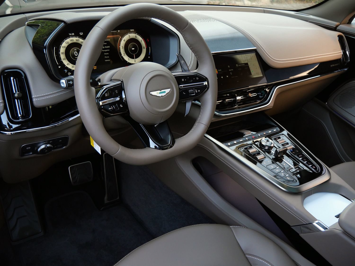 New 2026 Aston Martin DBX S AWD/4WD image 3