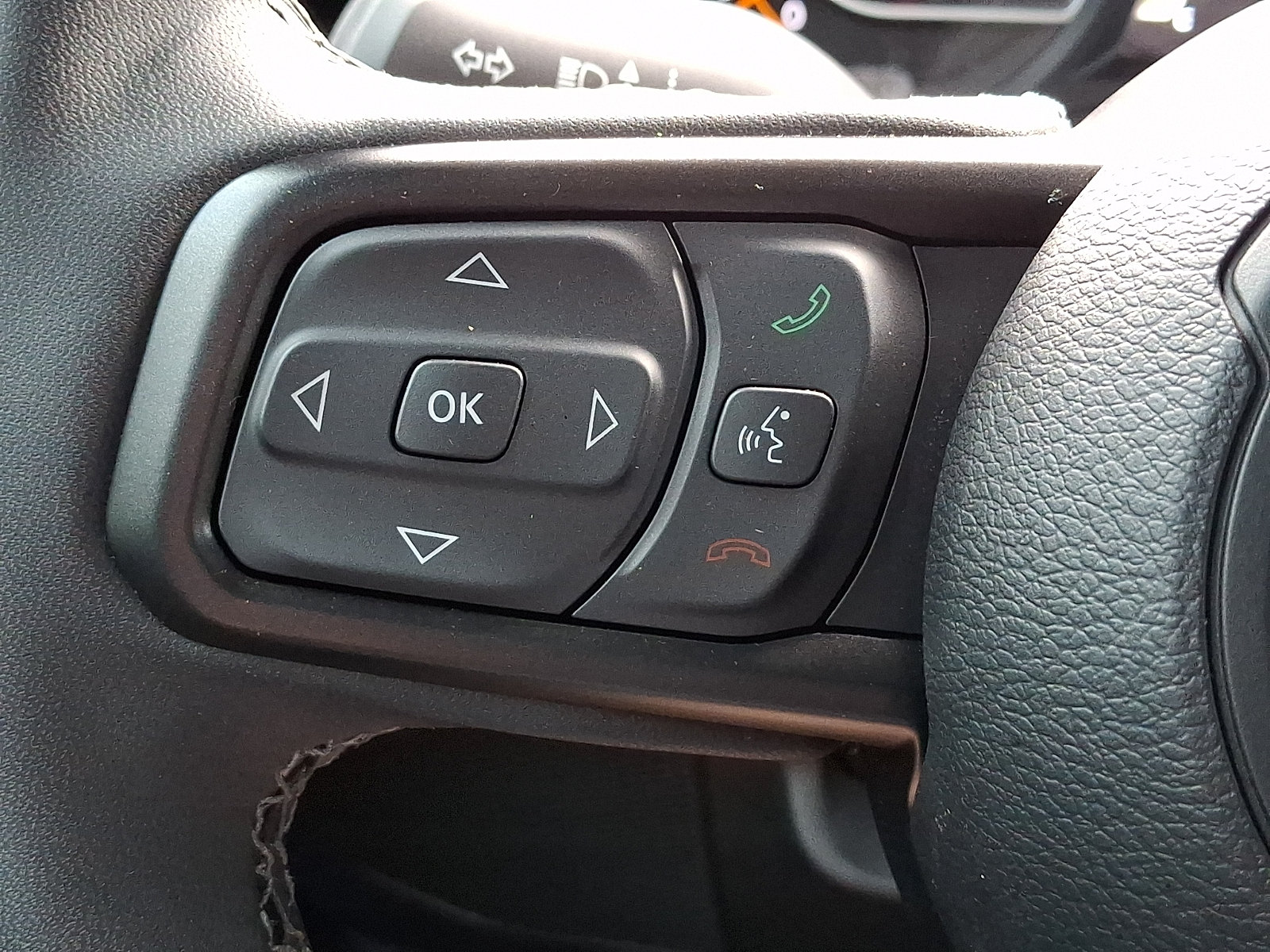 Certified 2025 Jeep Gladiator Sport AWD/4WD image 20