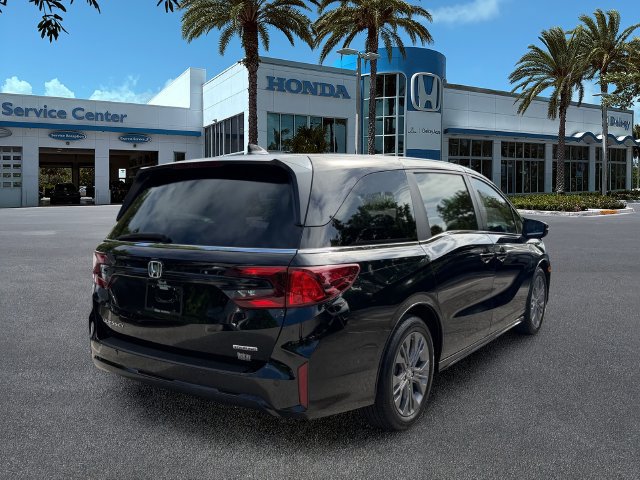 Used 2025 Honda Odyssey Touring image 8
