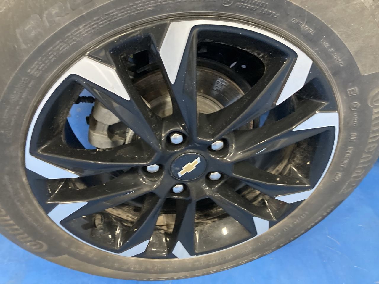 Used 2023 Chevrolet TrailBlazer LT w/ Convenience Package AWD/4WD image 9