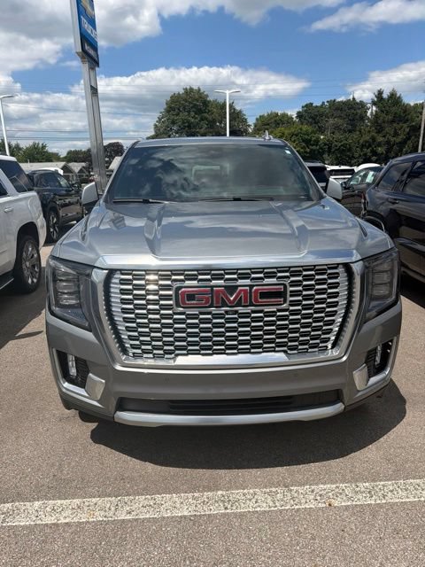 Used 2024 GMC Yukon Denali AWD/4WD image 2