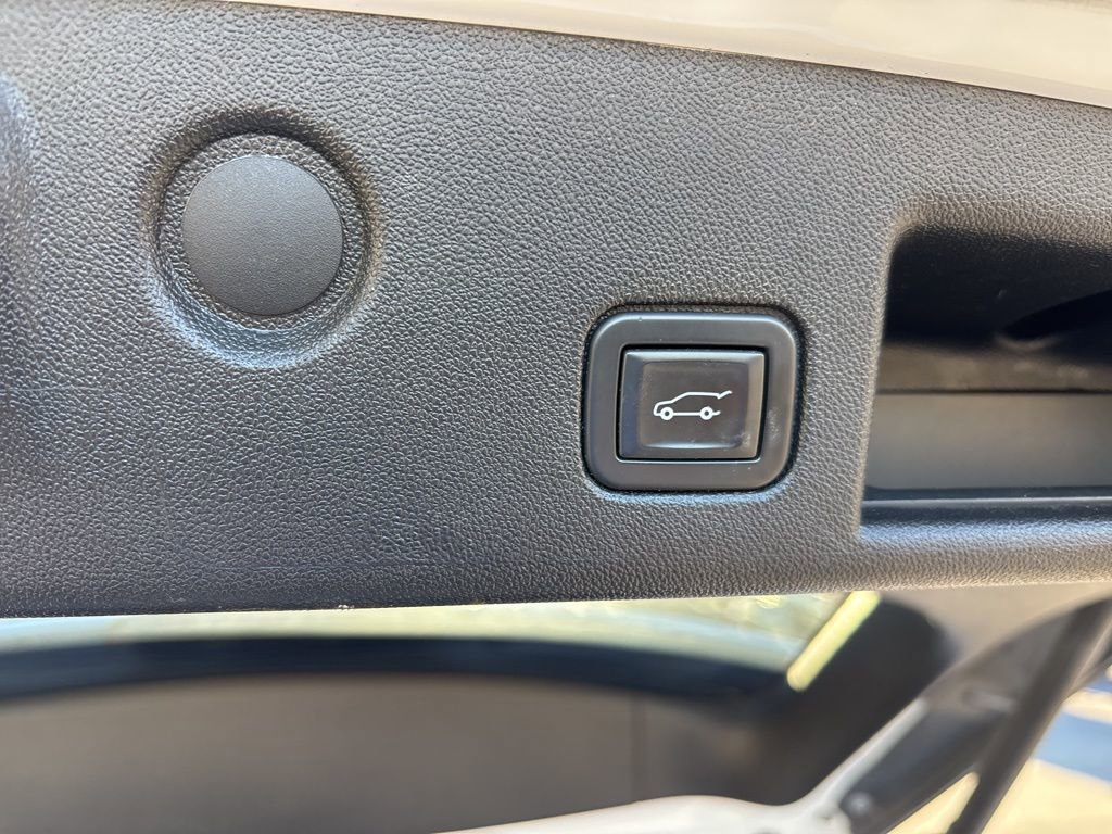 Certified 2020 Chevrolet Equinox LT AWD/4WD image 19