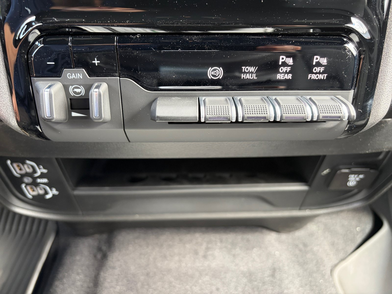New 2027 RAM 3500 Laramie AWD/4WD image 27