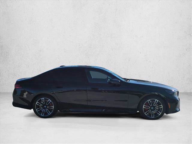 Certified 2026 BMW 550e xDrive w/ Premium Package AWD/4WD image 4