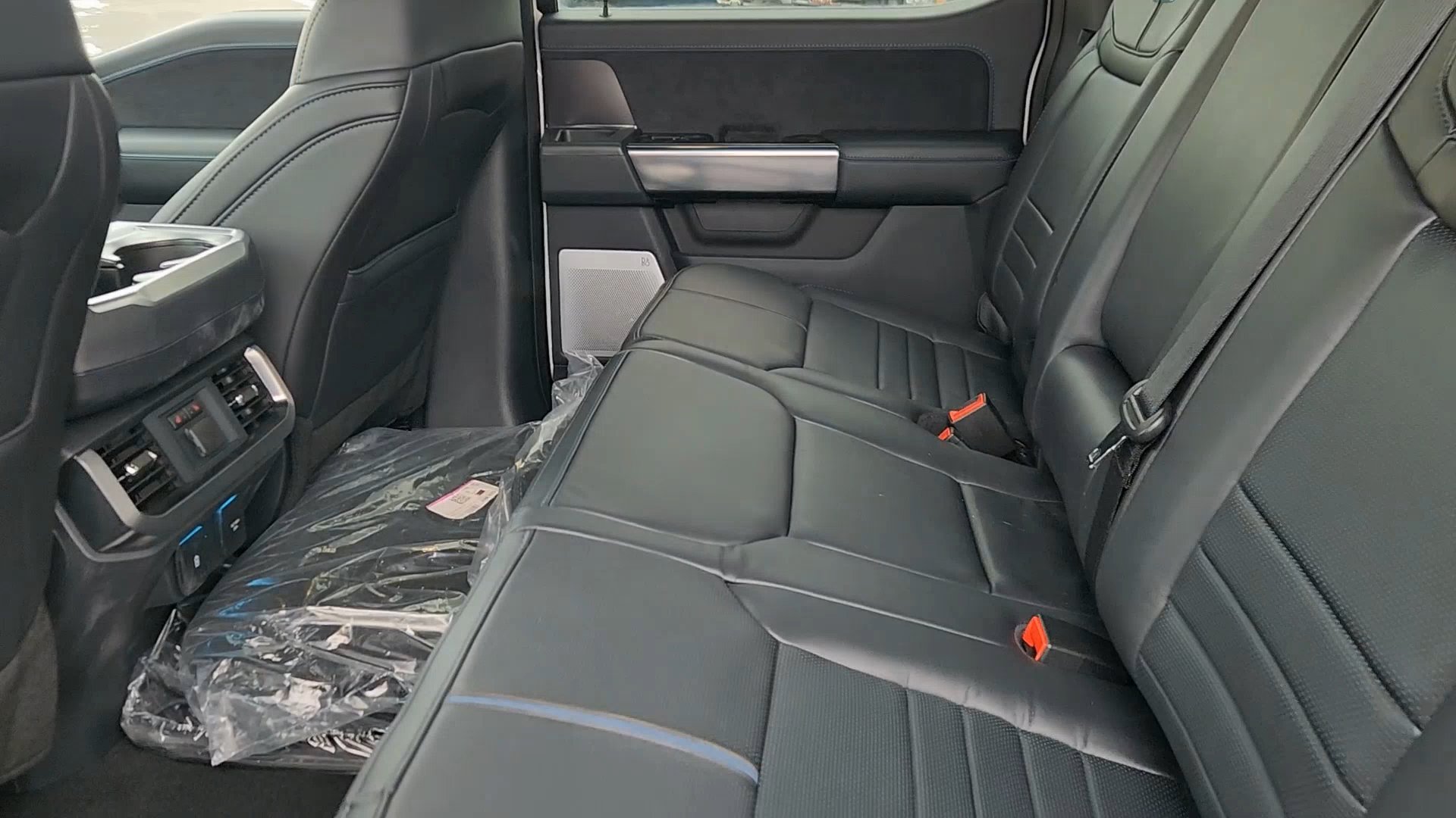 New 2025 Ford F150 Platinum w/ Equipment Group 702A High AWD/4WD image 26