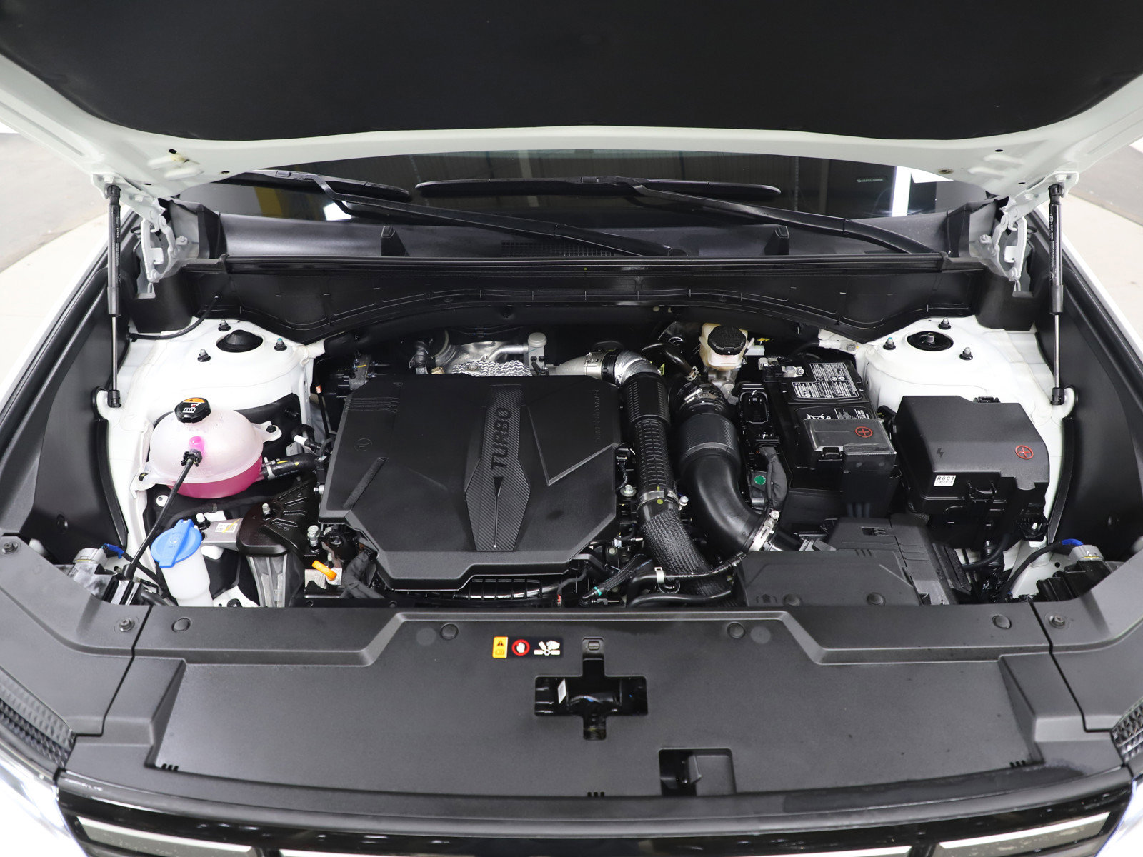 Used 2025 Hyundai Santa Fe SE image 34