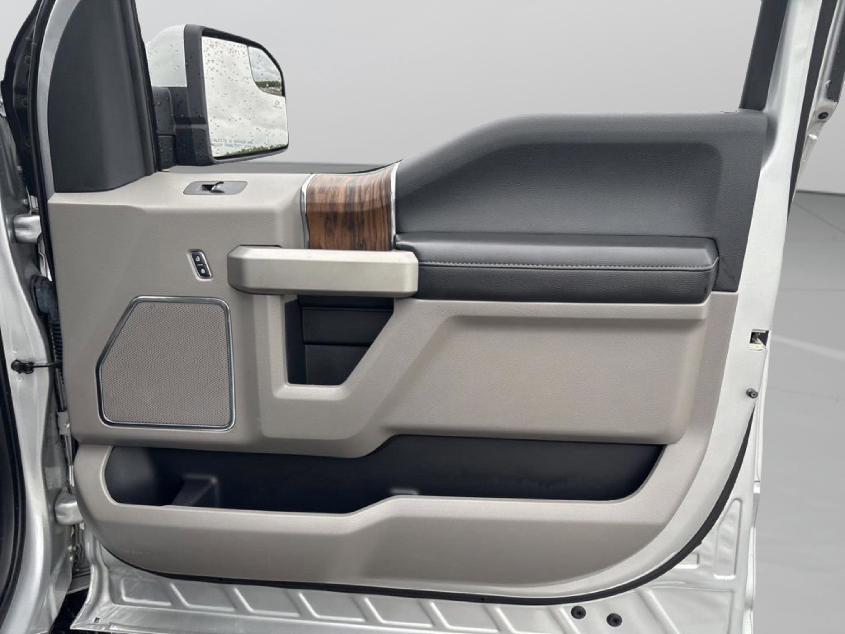 Used 2018 Ford F150 Lariat AWD/4WD image 41