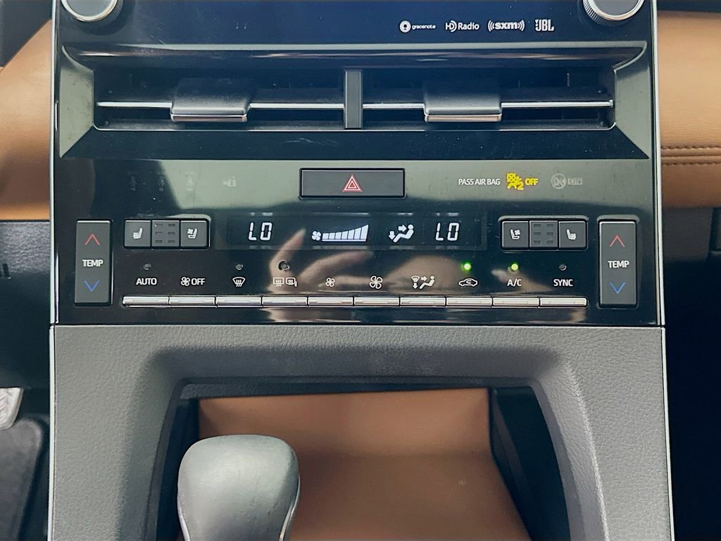 Used 2019 Toyota Avalon Limited w/ Advanced Safety Package FWD image 21