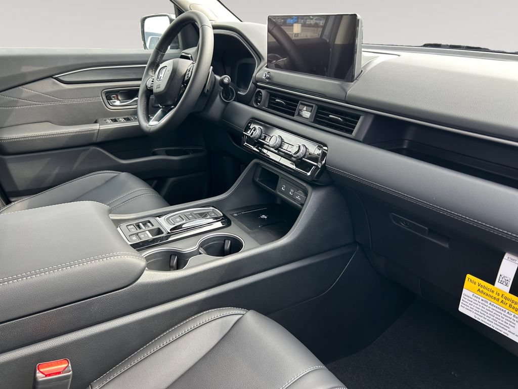 New 2026 Honda Pilot Touring image 10
