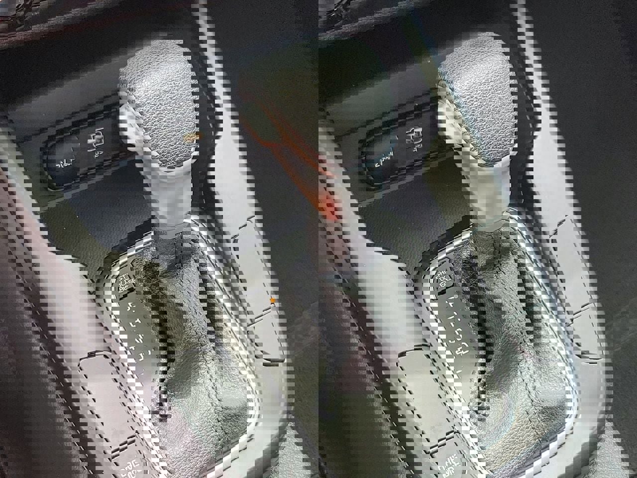 Used 2025 Kia Soul LX w/ LX Technology Package FWD image 26