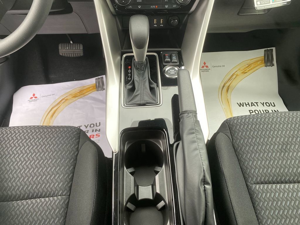 New 2026 Mitsubishi Eclipse Cross LE image 22