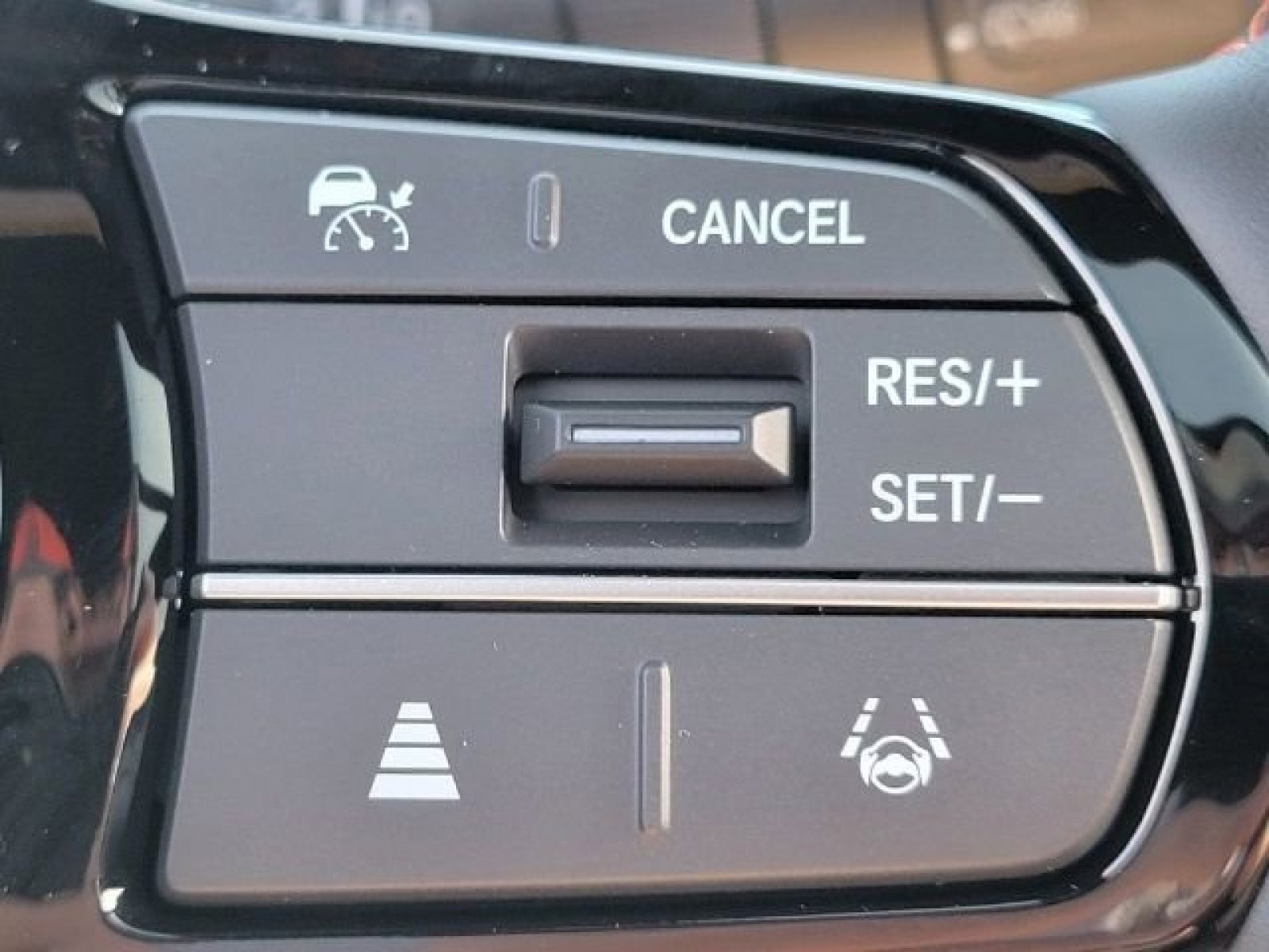 Used 2025 Honda Pilot TrailSport image 22
