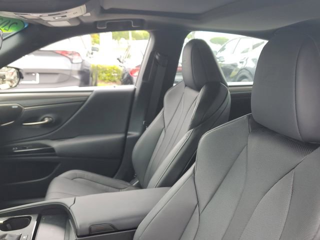 Used 2024 Lexus ES 300h F Sport w/ Accessory Package (Z2) FWD image 15