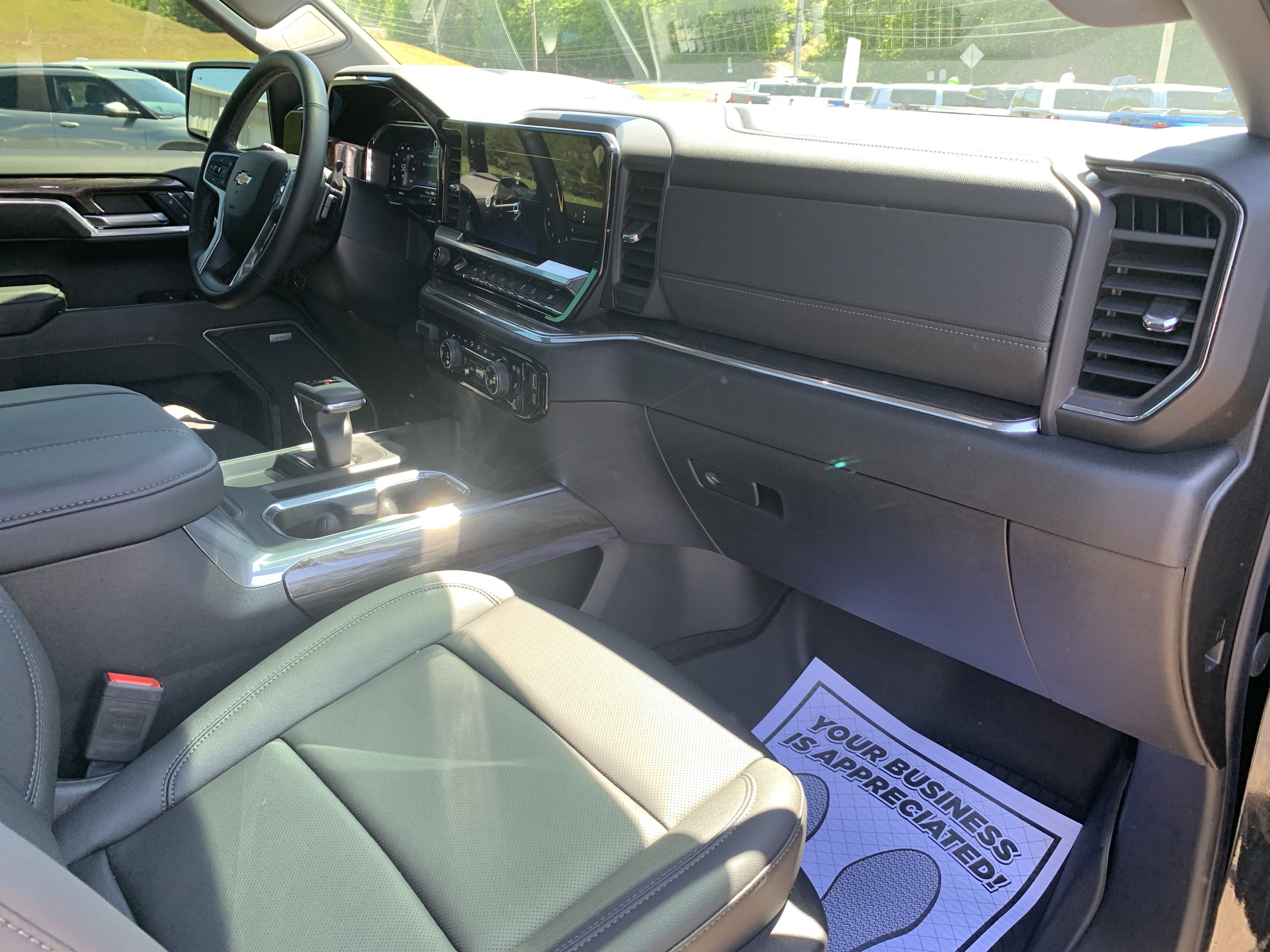 Used 2024 Chevrolet Silverado 1500 LTZ w/ LTZ Premium Package AWD/4WD image 51