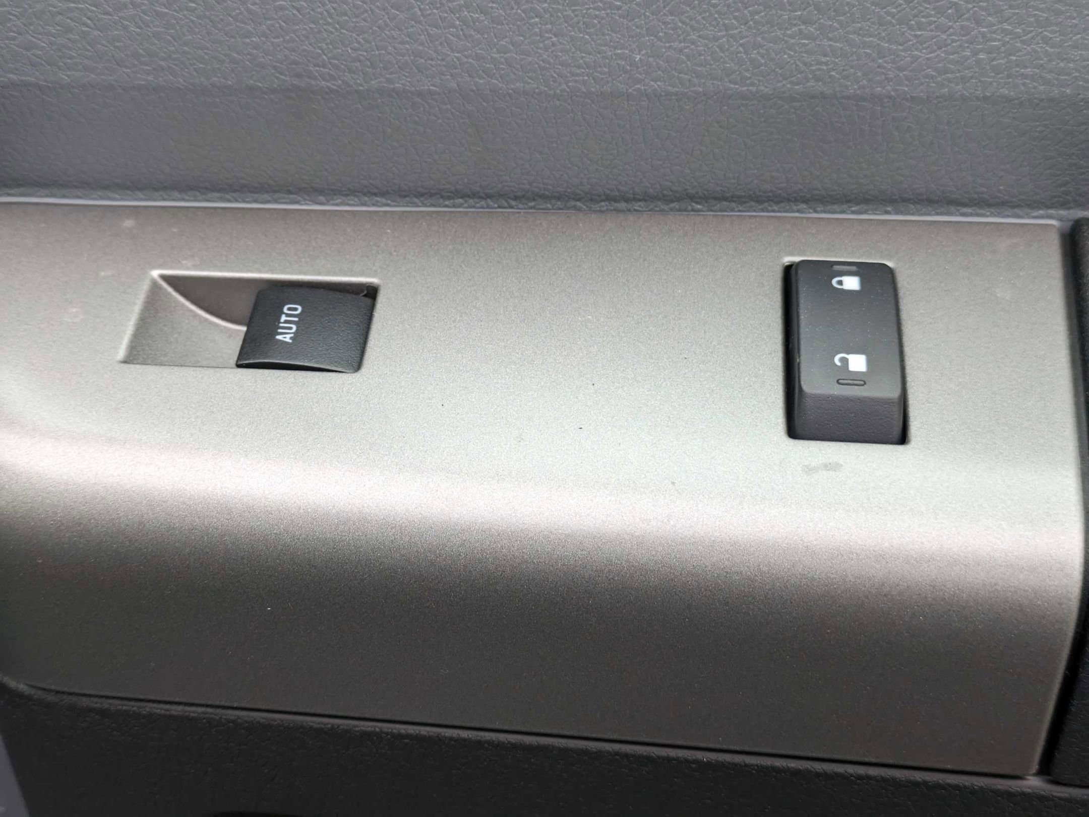 New 2025 Ford F650 2WD Regular Cab Super Duty image 30
