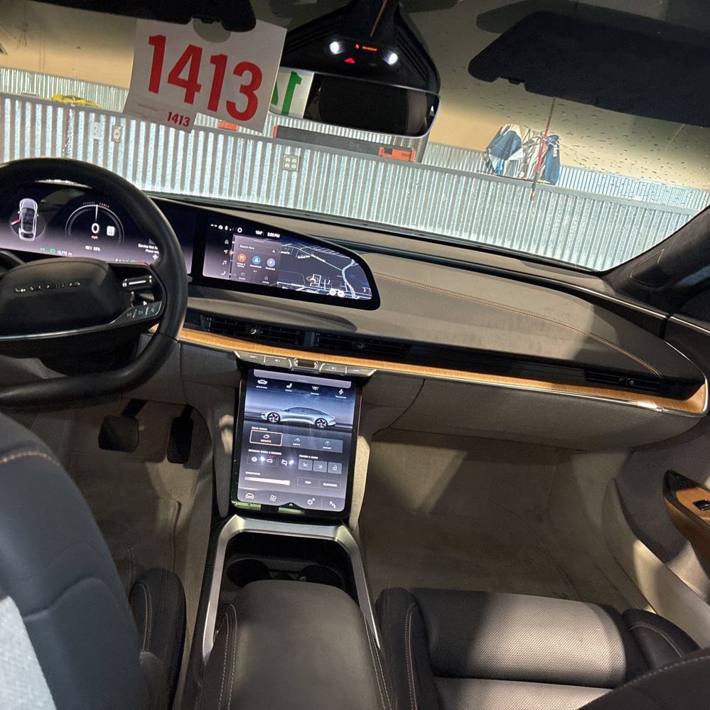 Used 2024 Lucid Air Touring AWD/4WD image 10