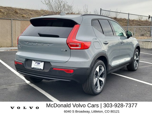 New 2026 Volvo XC40 B5 Plus w/ Protection Package Premier AWD/4WD image 8