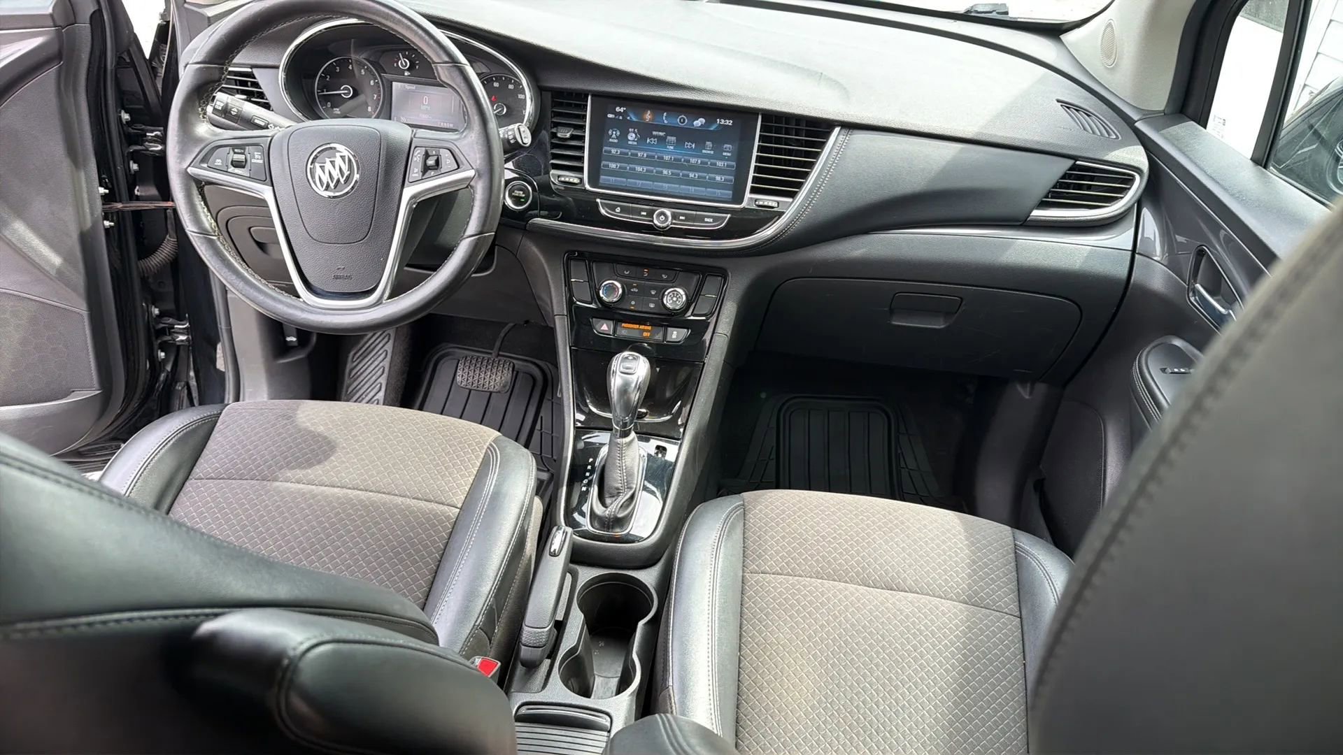 Used 2019 Buick Encore Preferred AWD/4WD image 34