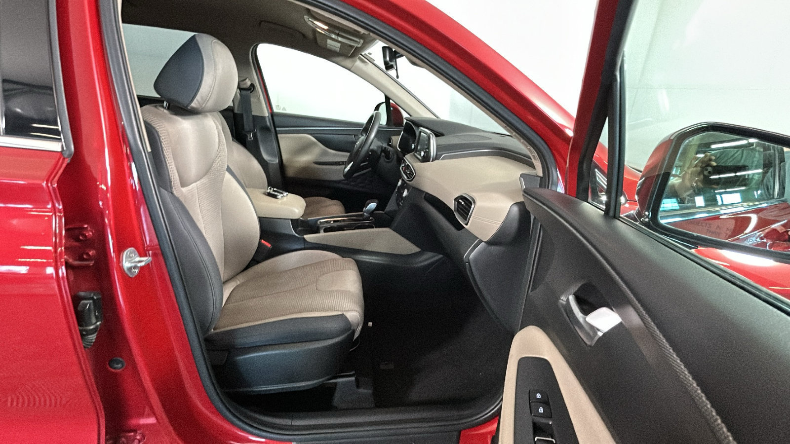 Used 2019 Hyundai Santa Fe SEL FWD image 37