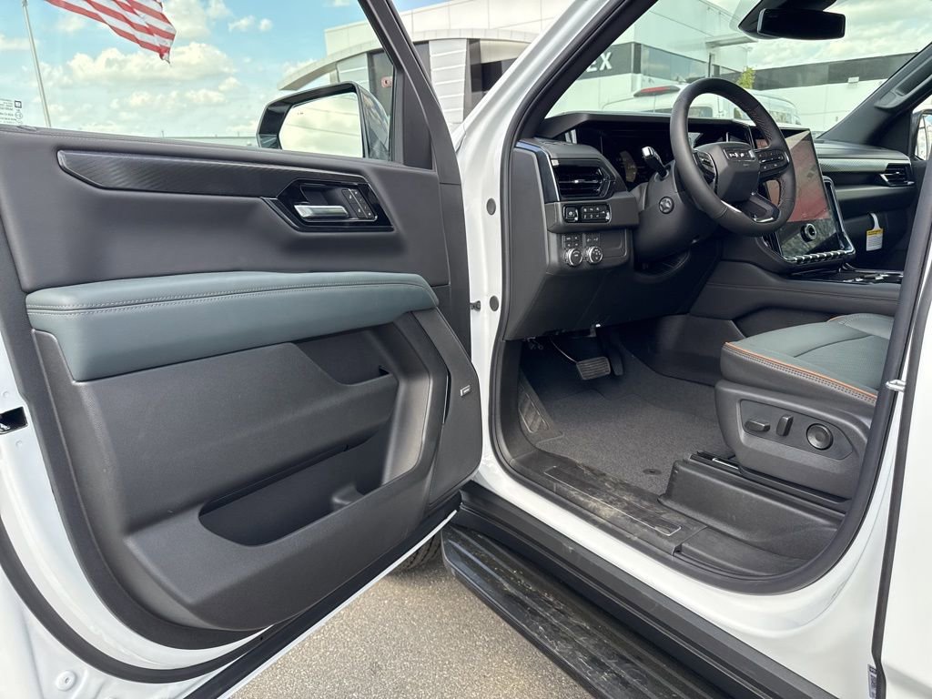 New 2026 GMC Yukon AT4 image 29