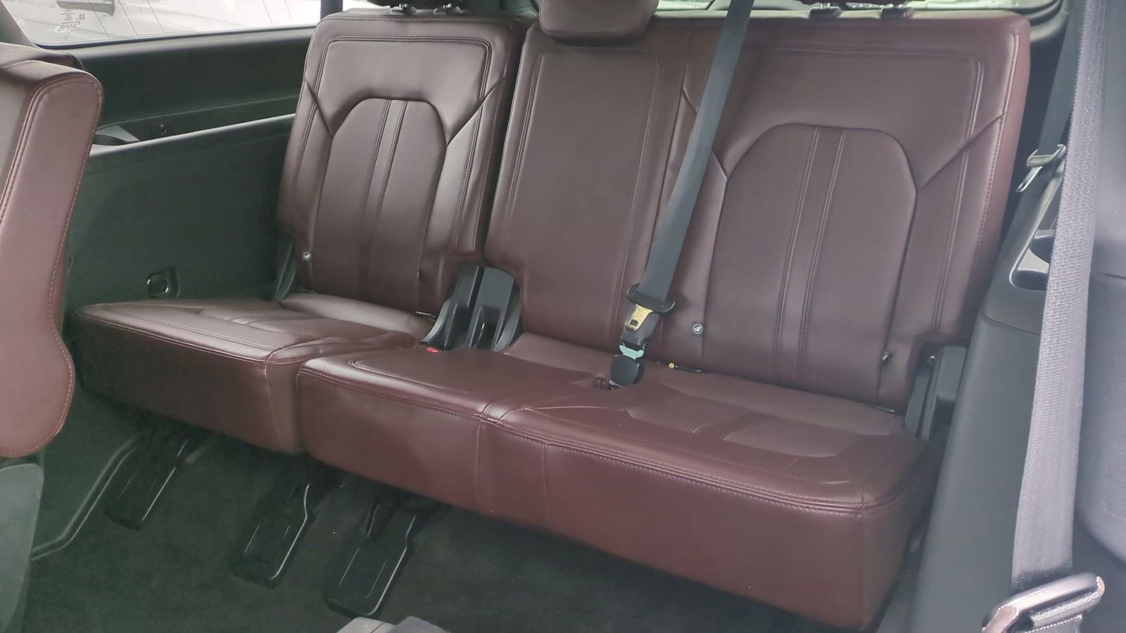 Used 2022 Ford Expedition Max Limited image 23