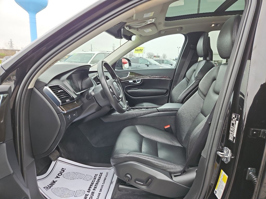 Used 2017 Volvo XC90 T6 Momentum w/ Vision Package AWD/4WD image 10