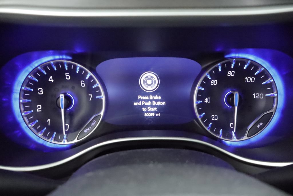 Certified 2023 Chrysler Pacifica Touring-L FWD image 29