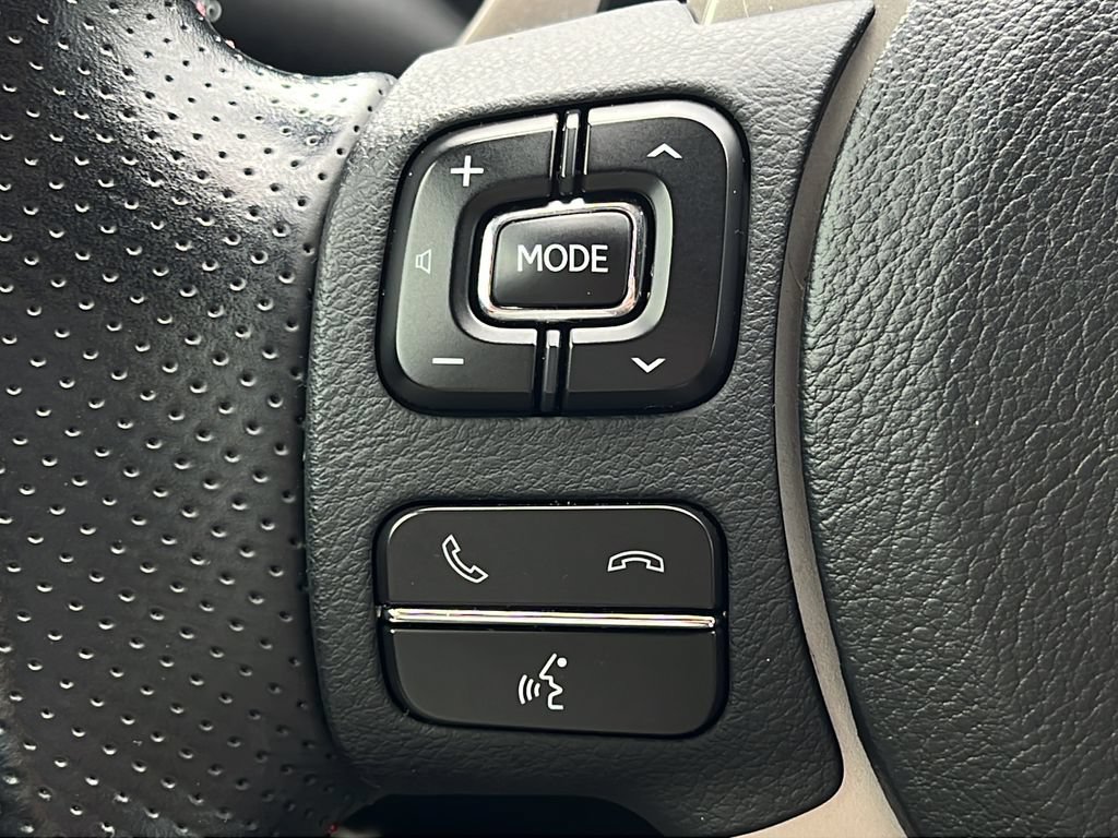 Used 2017 Lexus RC 200t F Sport RWD image 19