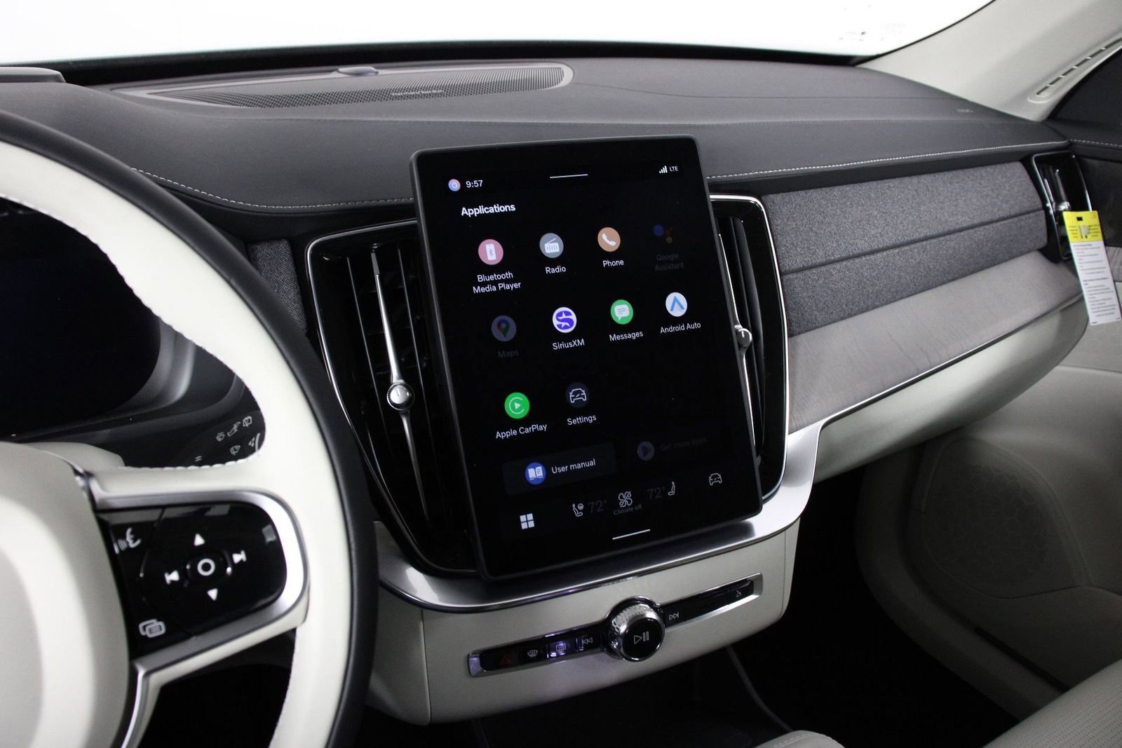 New 2026 Volvo XC90 B6 Ultra w/ Protection Package image 6