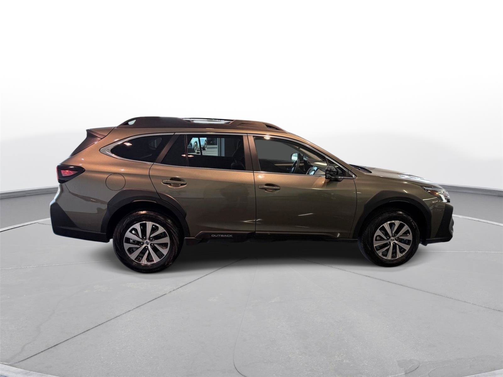 Used 2025 Subaru Outback Premium AWD/4WD image 20