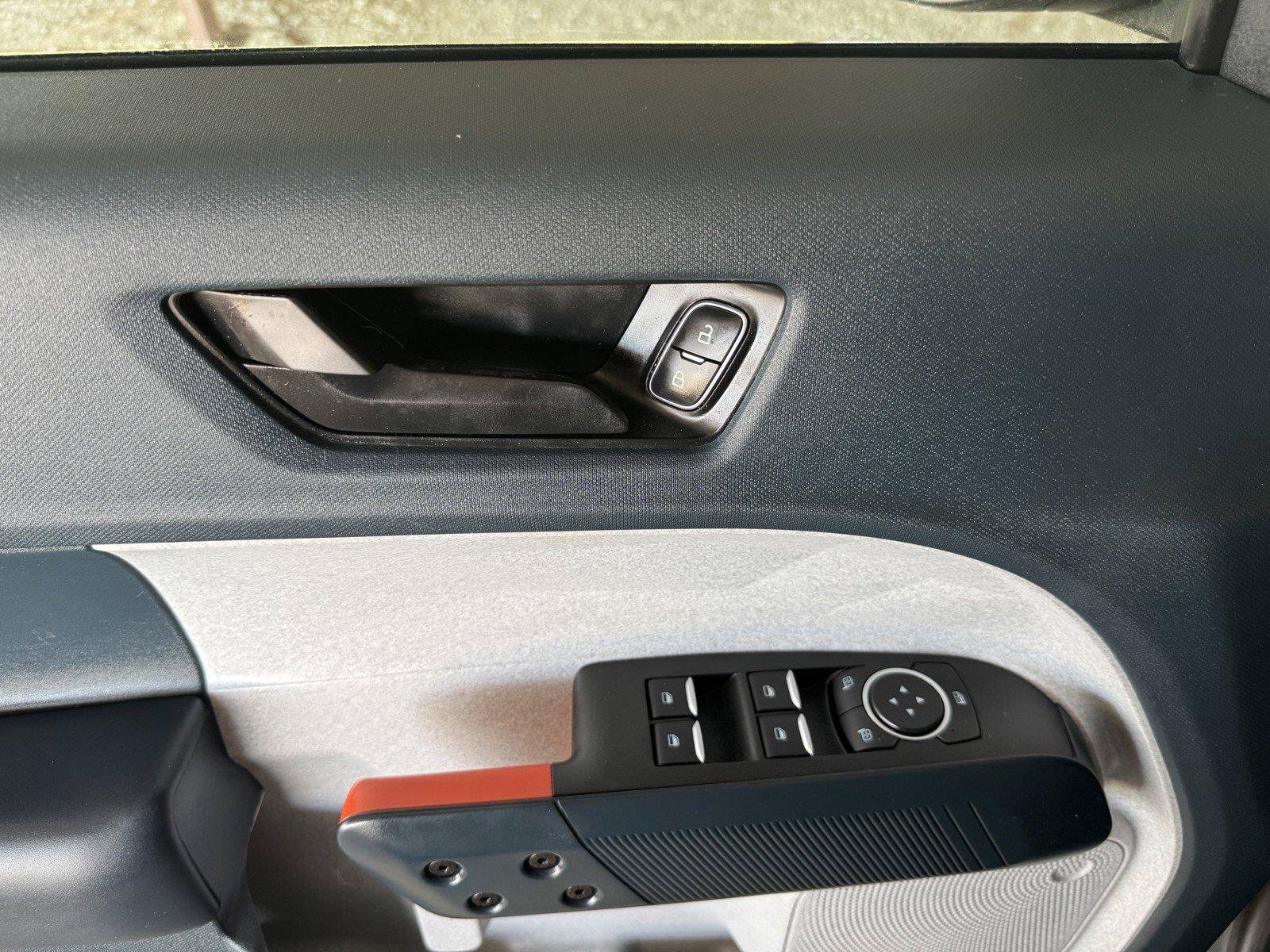 Used 2022 Ford Maverick XLT FWD image 21
