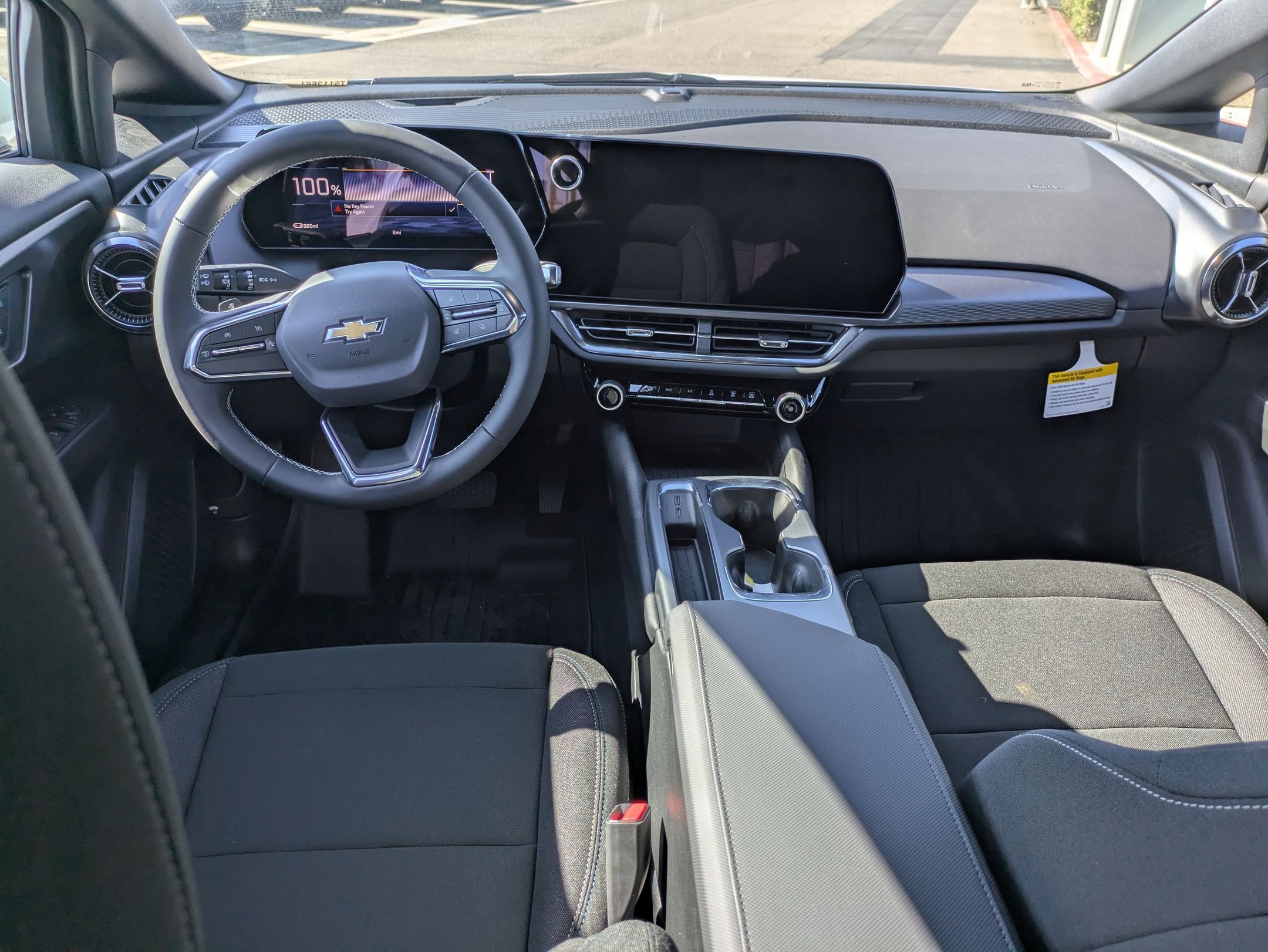 Used 2026 Chevrolet Equinox EV LT image 15