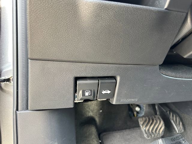 Used 2023 Nissan Kicks SV FWD image 21