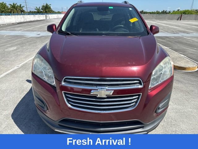 Used 2016 Chevrolet Trax LT w/ LT Sun and Sound Package FWD image 16