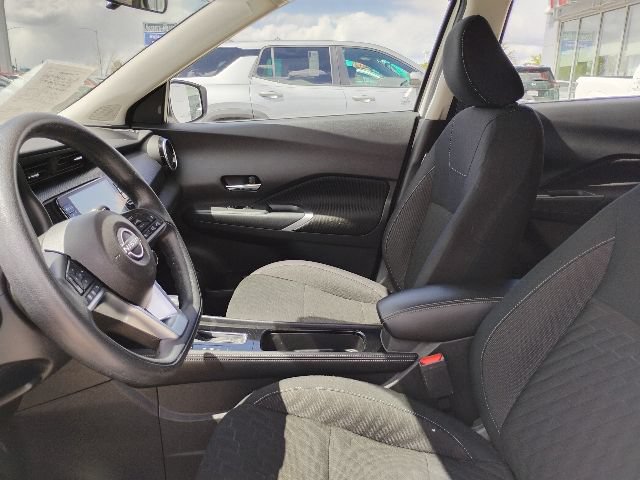Used 2023 Nissan Kicks SV FWD image 13